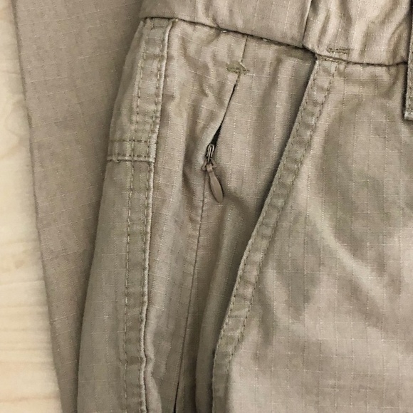 MAGELLAN Activewear Cargo Pants - Mag Sheild - Picture 7 of 16